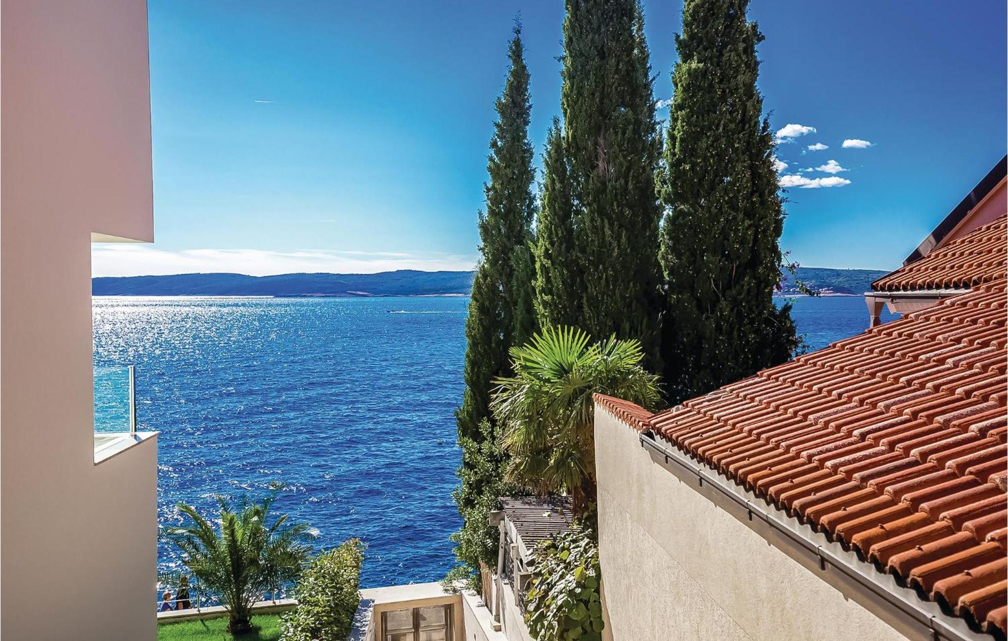 2 Bedroom Lovely Apartment In Crikvenica Exterior photo